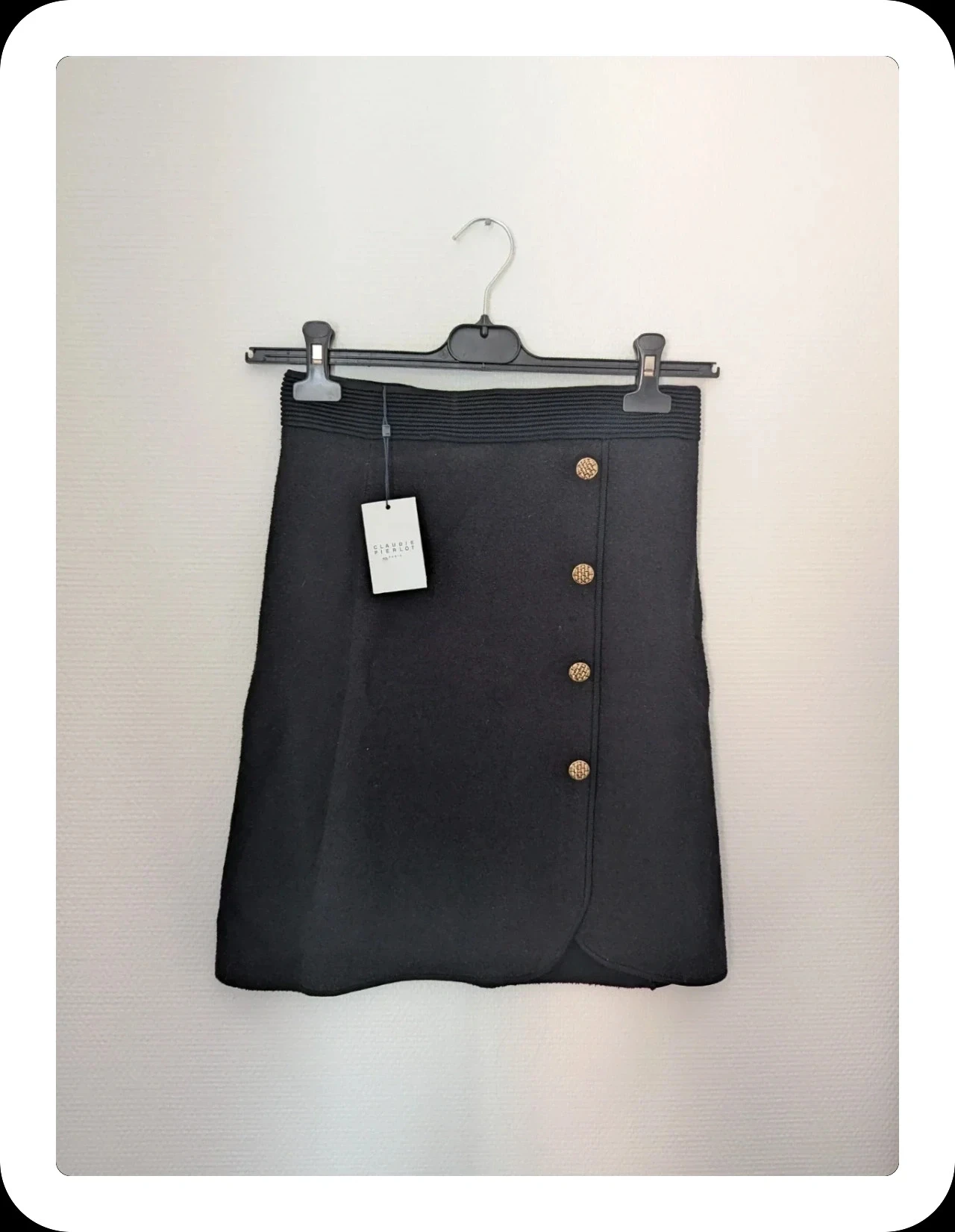 Jupe courte noire Claudie Pierlot – Neuve avec étiquette (Taille 1 / 36)